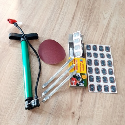 Bộ dụng cụ 4 món vá ruột xe đạp tiện dụng