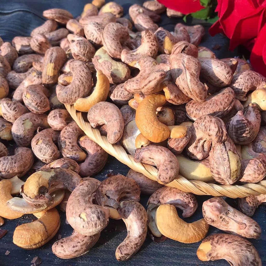 Hạt Điều Cồ A Trai Đẹp 500G