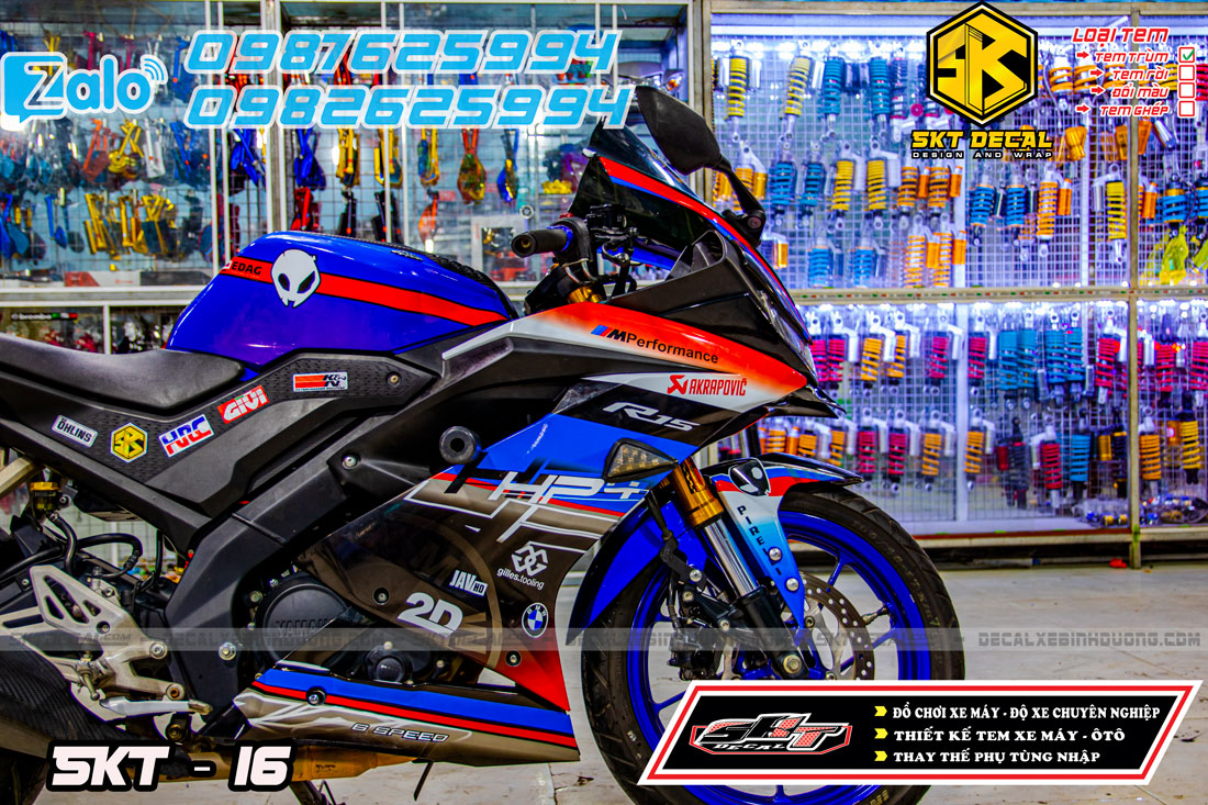 tem trùm xe r15 v3 xanh đen hp4