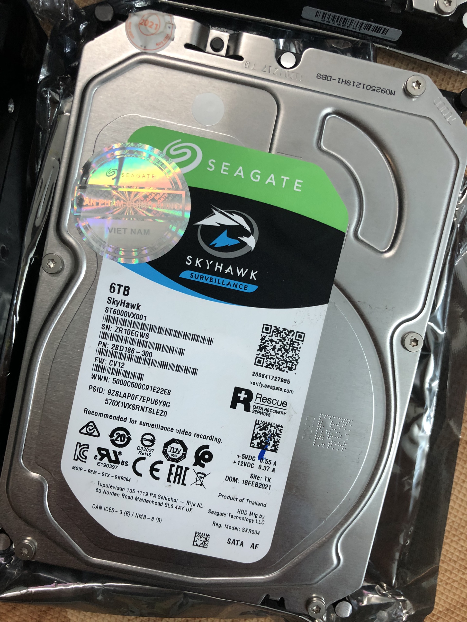 Ổ cứng 6TB Seagate Skyhawk ST6000VX001