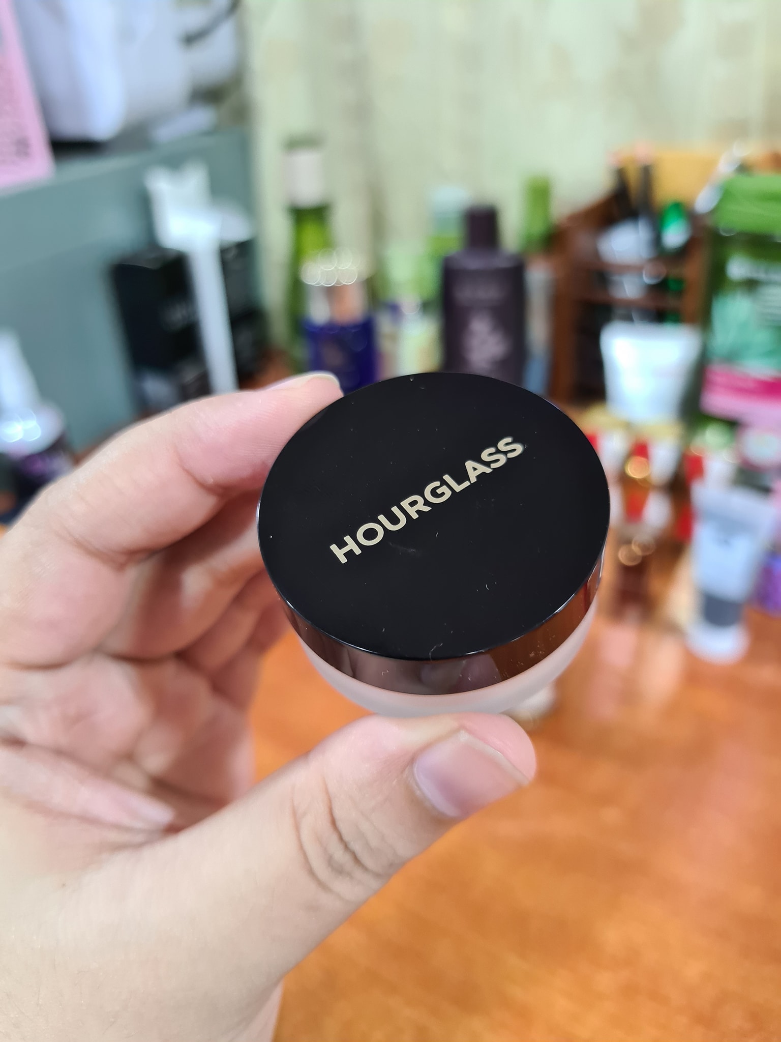 SIZE MINI 0.9G - PHẤN PHỦ BỘT HOURGLASS VEIL TRANSLUCENT SETTING POWDER MINI