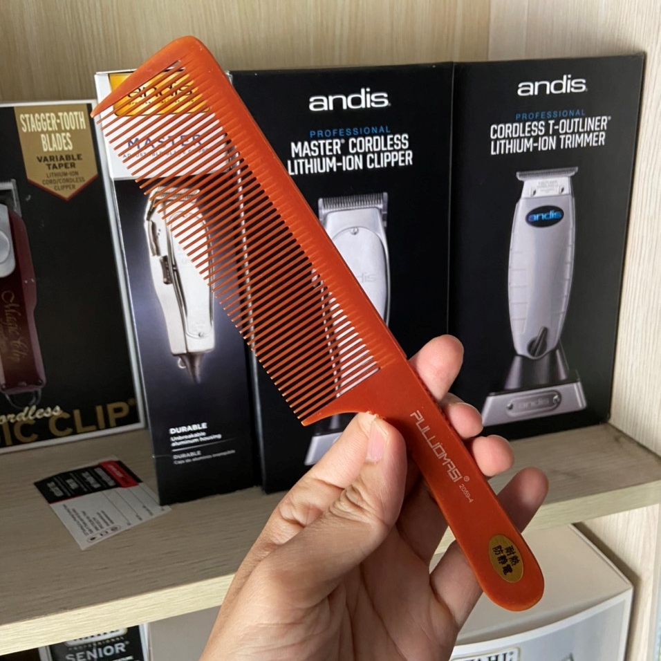 Lược sừng bản to đã mài chuốt răng