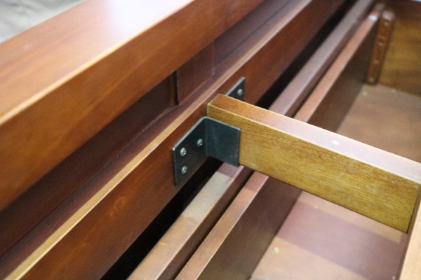 Pát U Liên kết thanh giưa giường 1 bộ (2 cái)