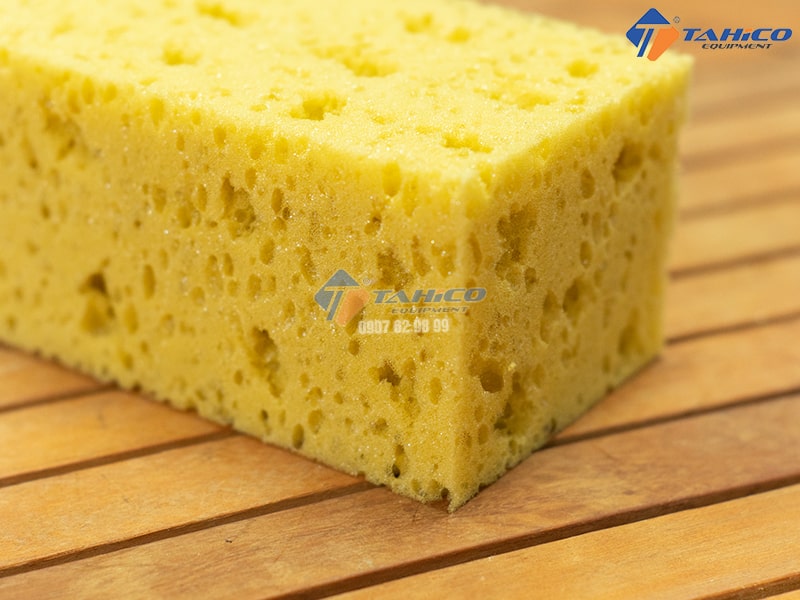 [HCM]Miếng bọt biển rửa xe ô tô xe máy