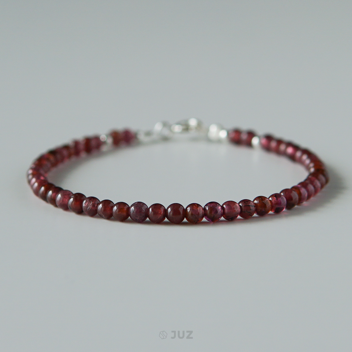 Vòng tay Garnet 3mm