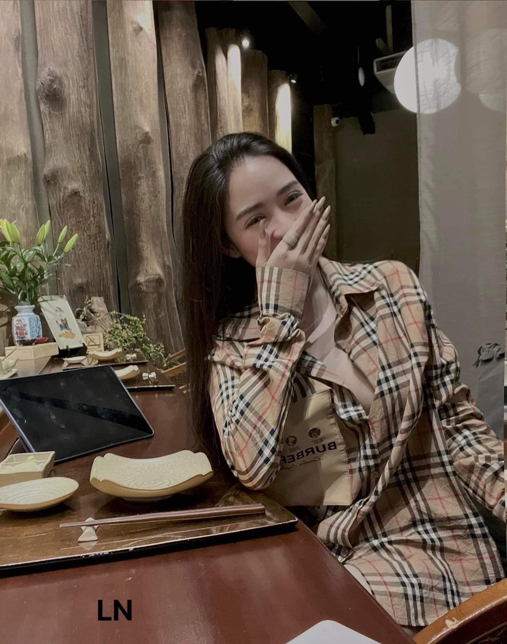 Áo sơ mi kẻ túi bbr Chất kẻ thô