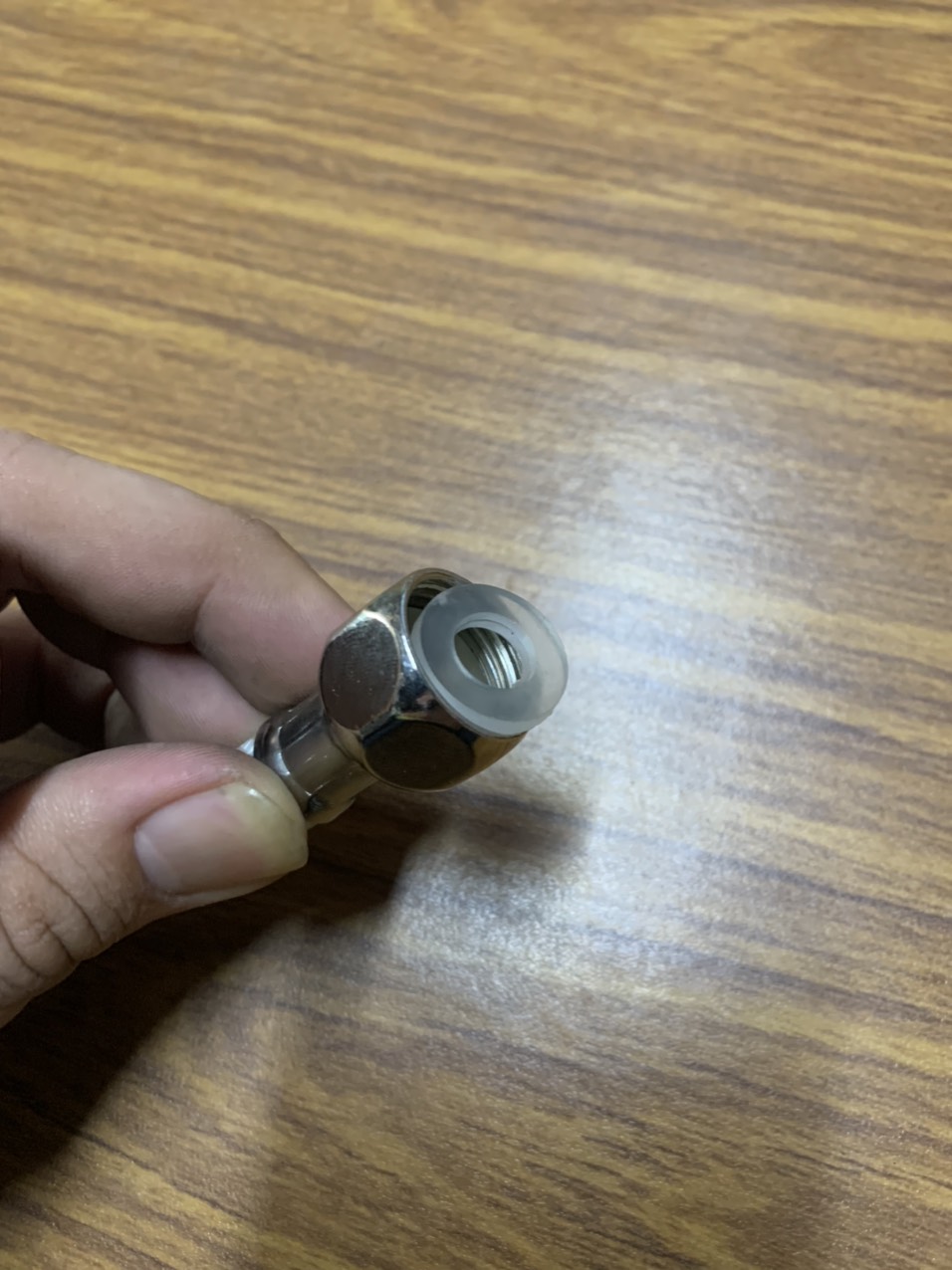 Ron thiết bị vệ sinh phi 21 và phi 27 (20 cái )