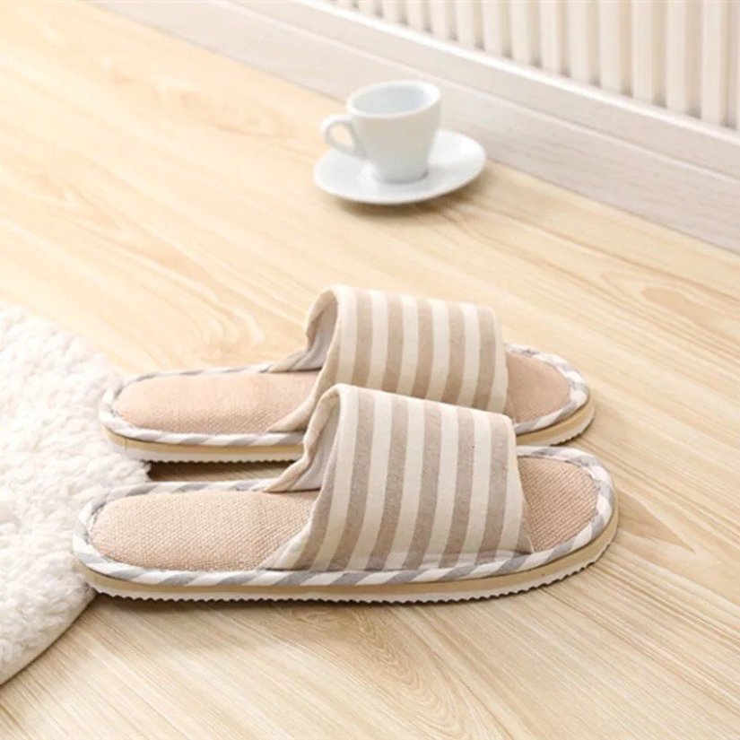 Dép đi trong nhà đế cao su chống trượt, nhẹ, êm bảo vệ giữ ấm đôi chân 68526ngày đông giá rẻ