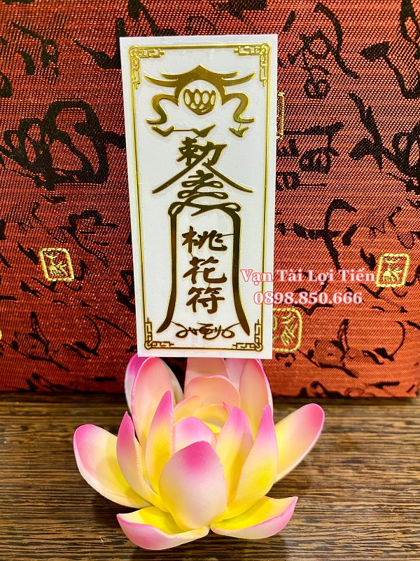 Linh Phù Dán Đào Hoa Tăng Vận Tình Duyên