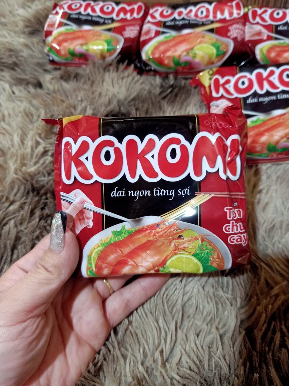 mì tôm chua cay Kokomi thùng 30 gói