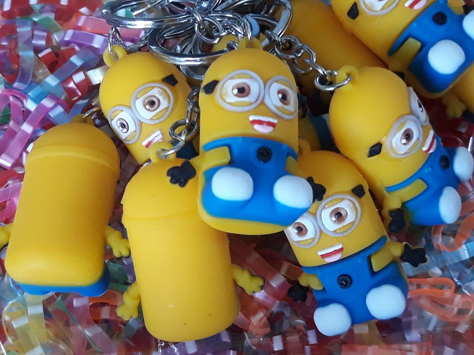 Tổng hợp Móc khóa các nhân vật dễ thương Đoorremon, Minion, Thỏ Cony