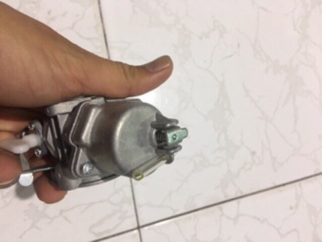 [HCM]Bình xăng con ( bộ chế) máy cắt cỏ 328