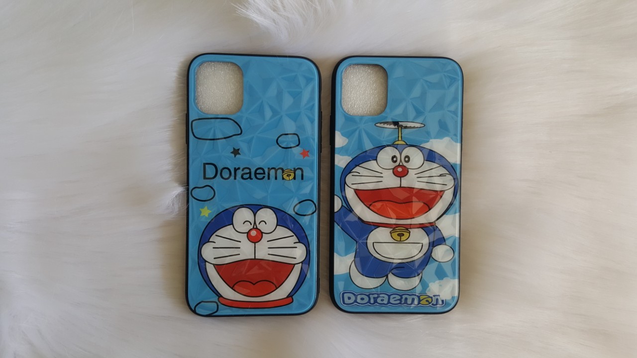 Ốp 3D kim cương Doraemon Iphone 11