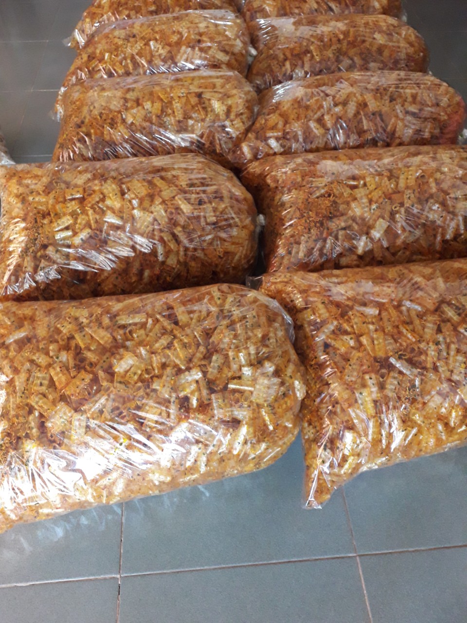 500  Gram  Cuộn Ống Trộn Tôm