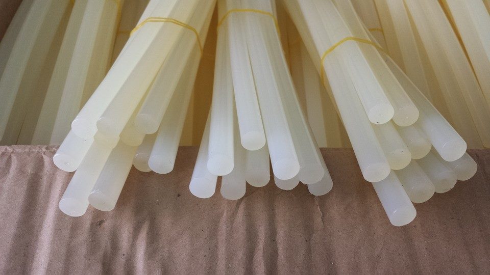[HCM]Combo 10 cây keo nến silicone - Keo silicone ( dùng cho bắn keo )