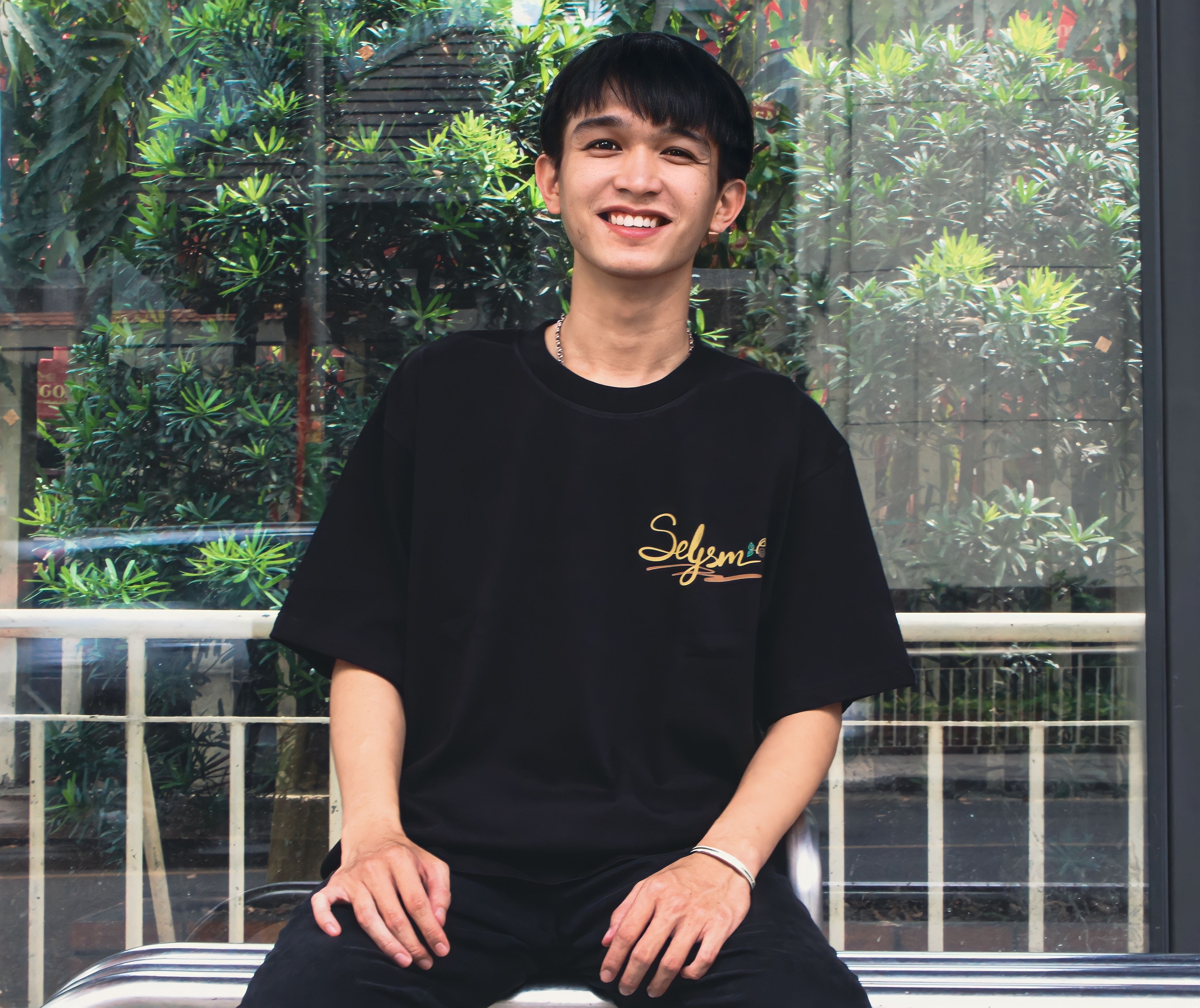 Áo thun unisex Earth Day