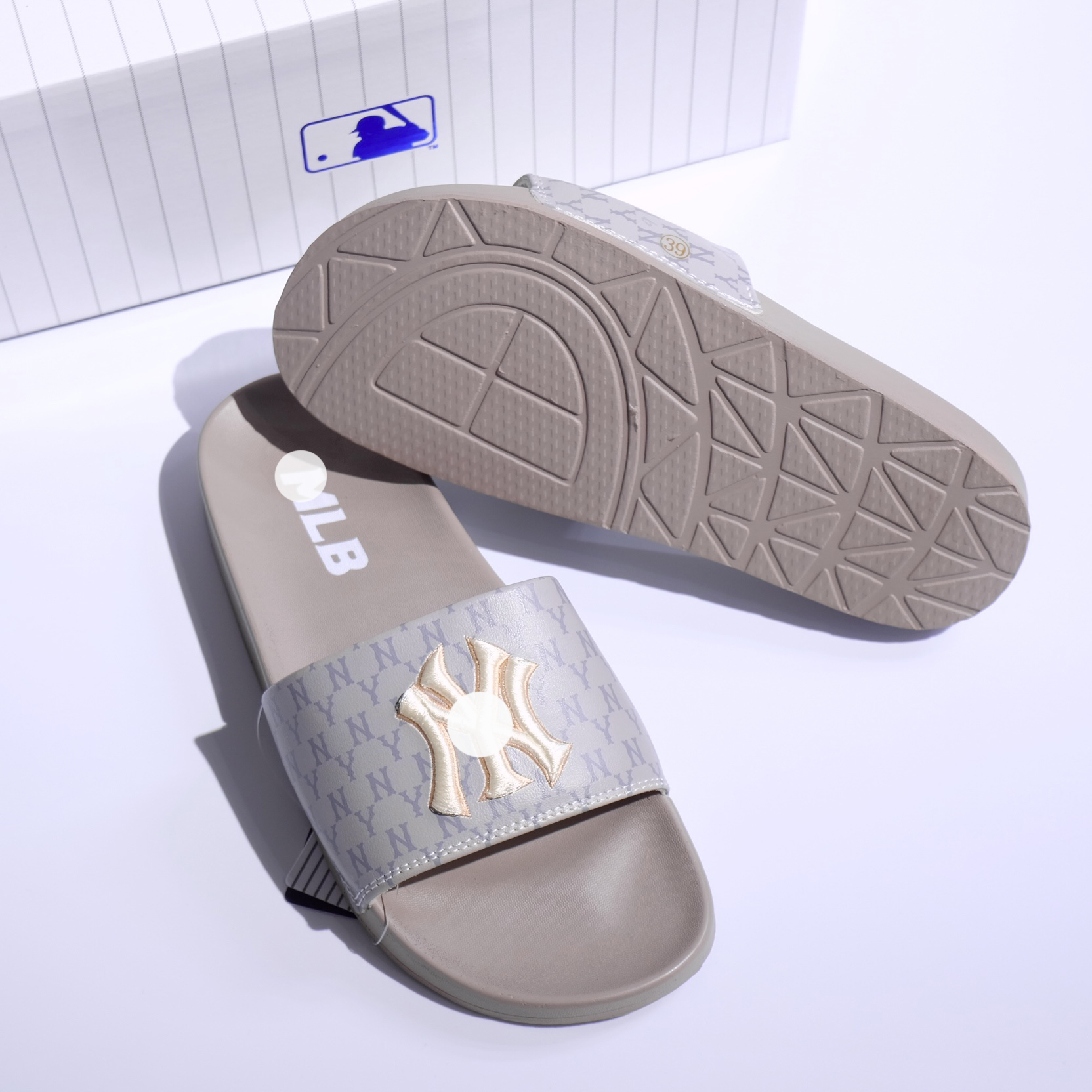 [HCM]Dép MLB Thêu Nâu