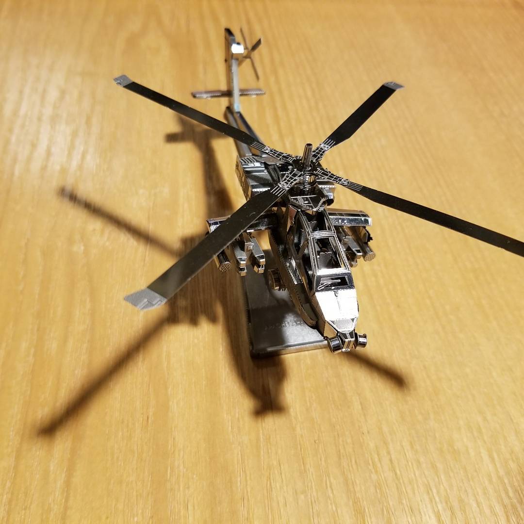 Mô Hình 3D Kim Loại Lắp Ráp Trực Thăng AH-64 Apache Quân Đội Mỹ [ Chưa Lắp]