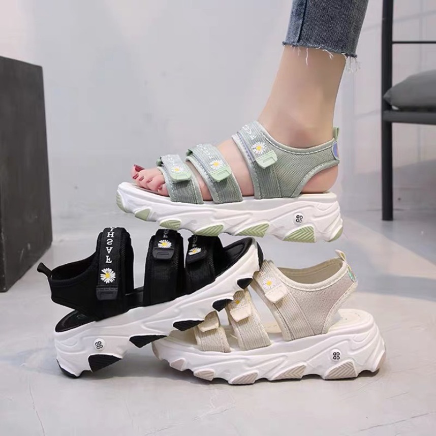 (3 màu) Sandal nữ hoa cúc 3 quai dán fashion thời trang giá rẻ