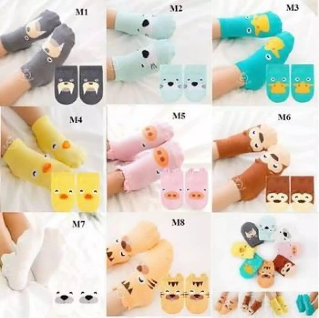 Set 10 đôi tất hàng chống trượt cho bé