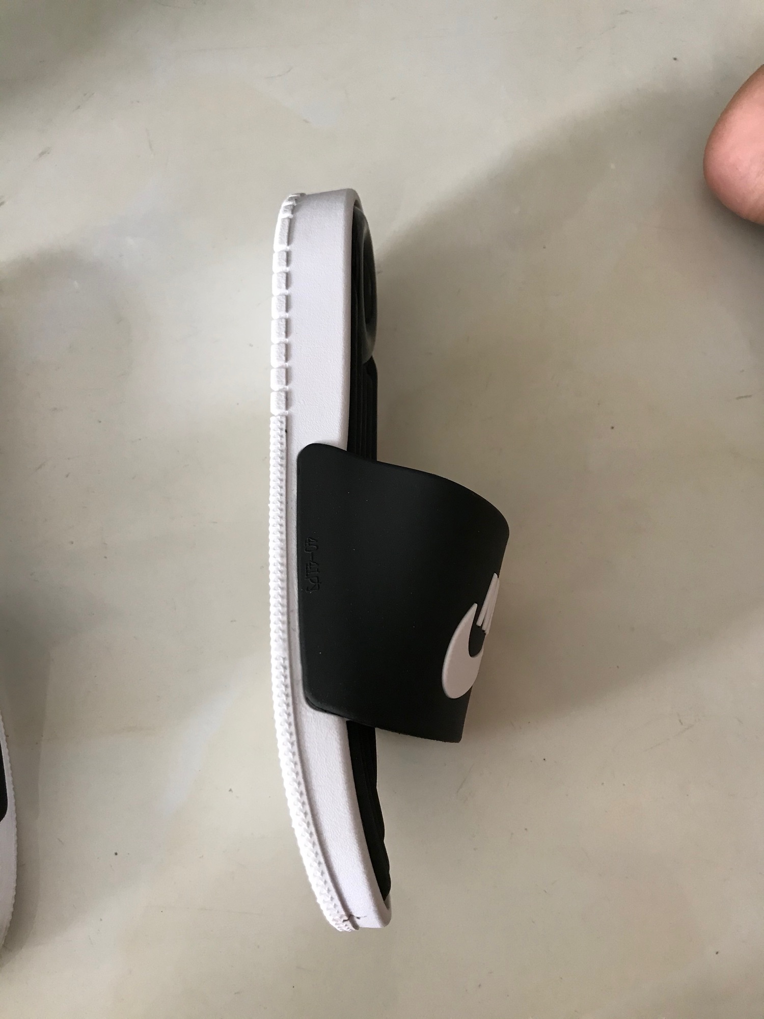 Dép móc nike