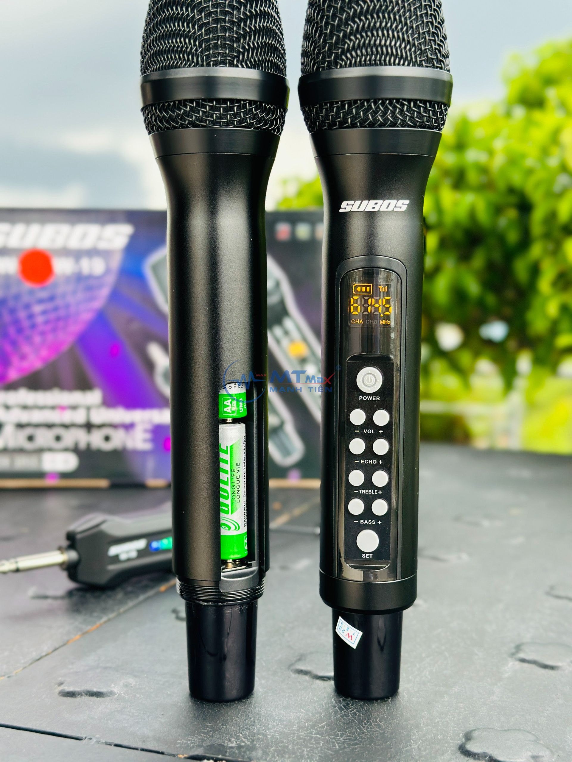 Micro Không Dây Xịn Micro Hát Karaoke Lời Hay Như Ca Sĩ Trọn Bộ Micro Không Dây SUBOS W19 Dành Cho Loa Kéo Amly Dễ Dàng Điều Chỉnh Âm Lượng Reverb Echo Công Tắc Nguồn... Phù Hợp Với Nhu Cầu Sử Dụng Trực Tiếp Trên Tay