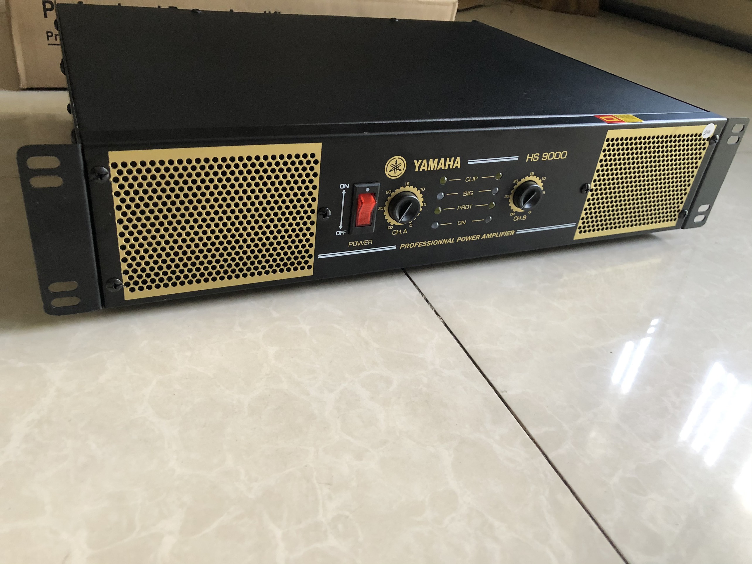 CỤC ĐẨY Y AMA HA 24 SÒ JANPAN 2 TĂNG PHÔ