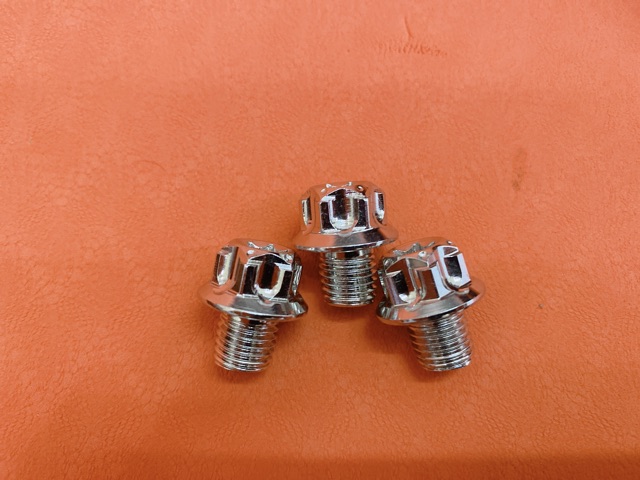 Ốc Chân Kiếng Salaya