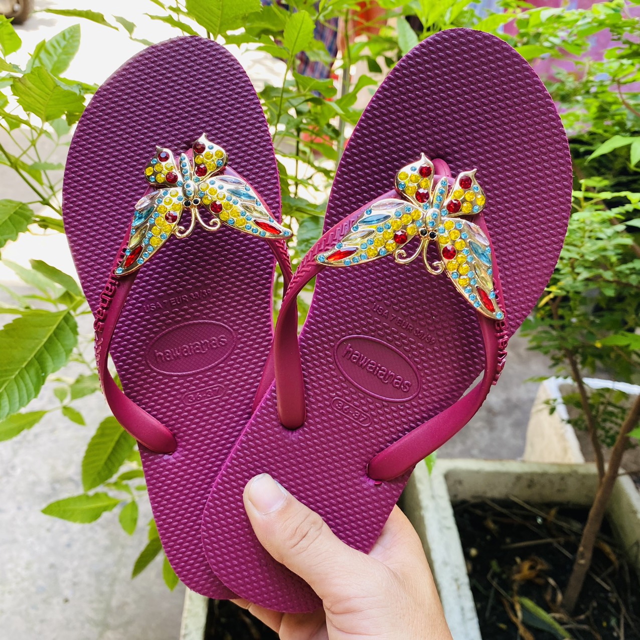 [HCM]Dép kẹp nữ Hawaianas đính charm thủ công bao êm chân