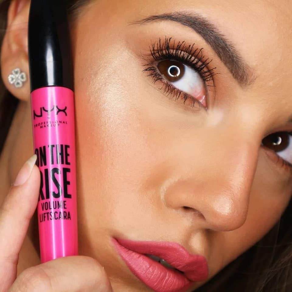 MASCARA NYX MAKE UP ON THE RISE VOLUME MASCARA BLACK 11809