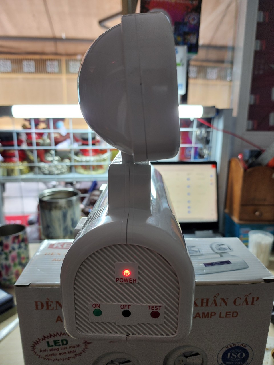 [HCM]ĐÈN SẠC CHIẾU SÁNG KHẨN CẤP  KT 402