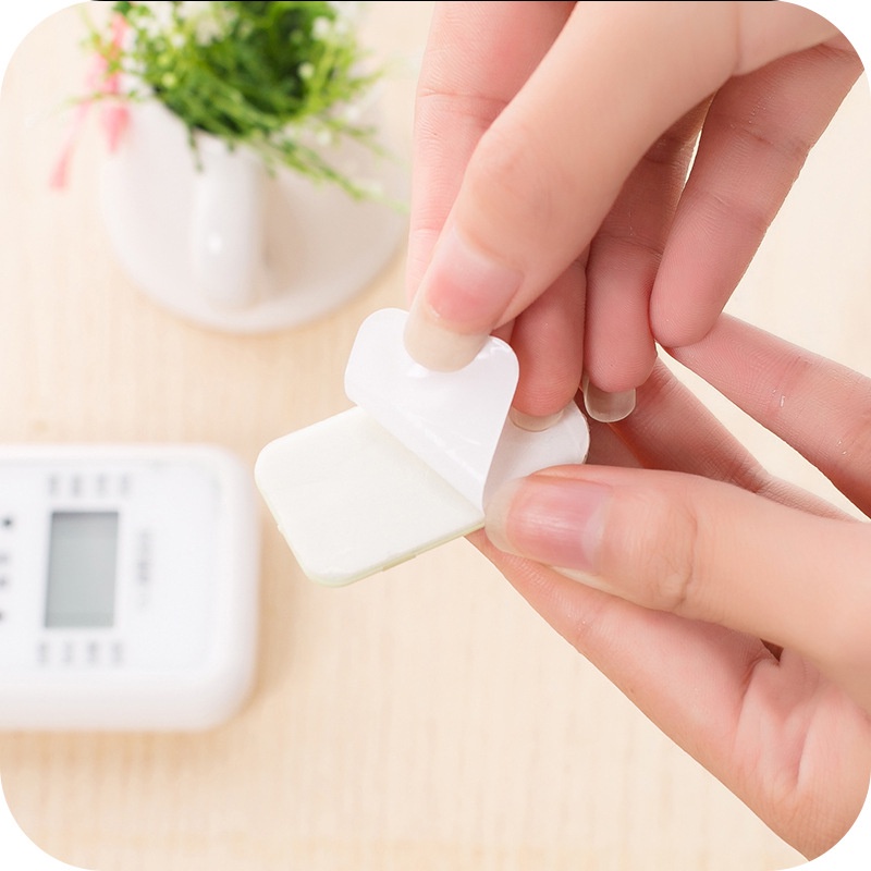 Móc Dán Tường Treo Điều Khiển Móc Gài Treo Đồ Đa Năng Nhựa ABS
