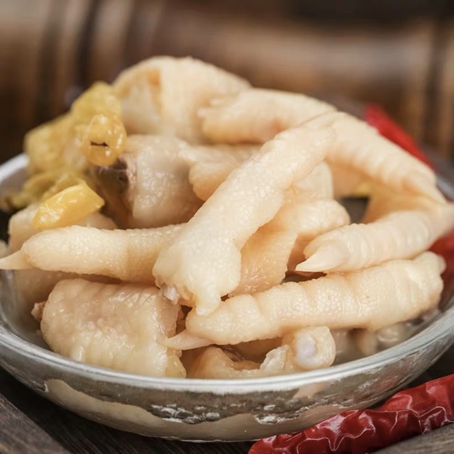 Chân Gà Cay Yuyu 180g 210g