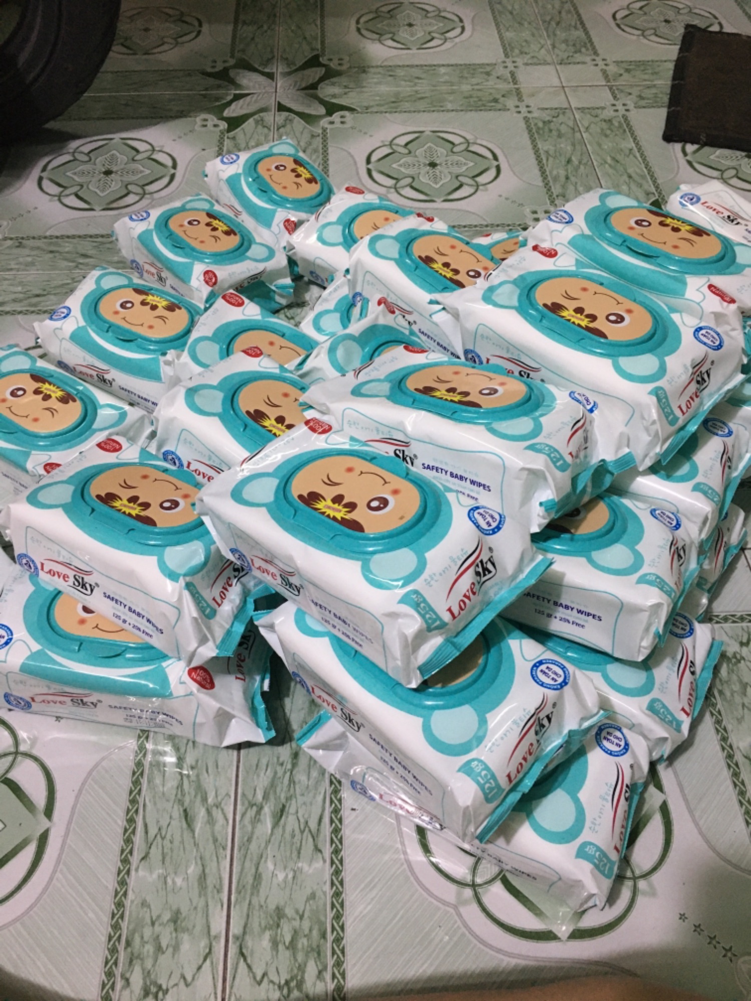 COMBO 10 GÓI KHĂN ƯỚT LOVE SKY 125G