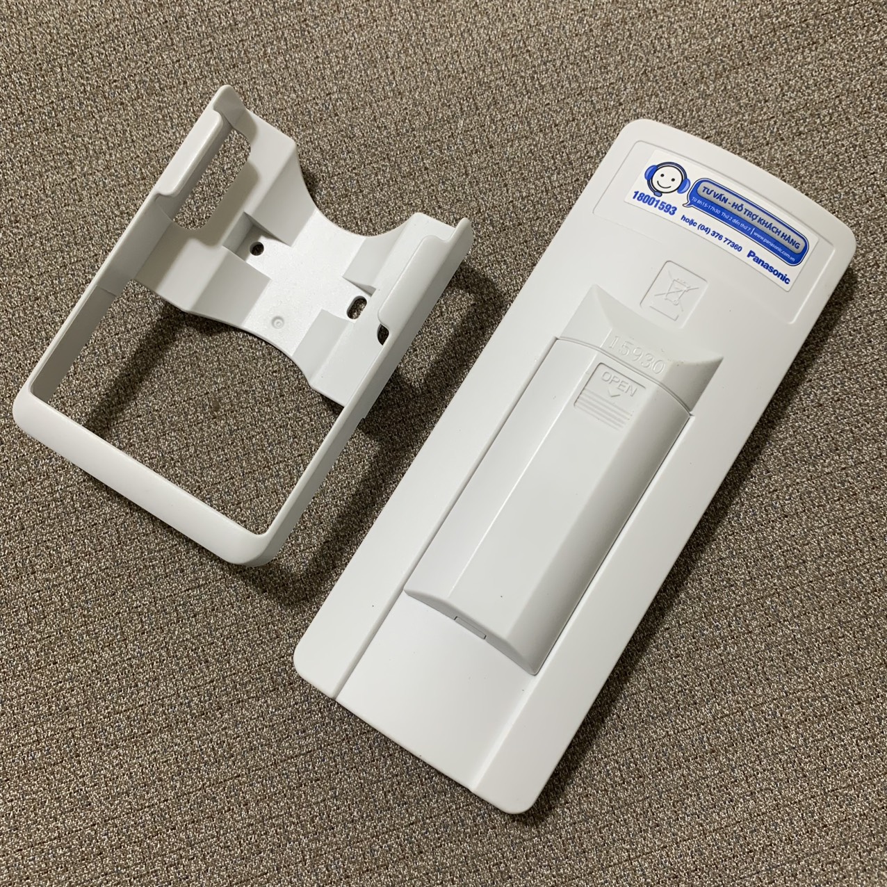 Điều khiển điều hoà Panasonic chính hãng, kèm đế, remote máy lạnh panasonic 1 chiều, 2 chiều hàng zin theo máy, mới 100%