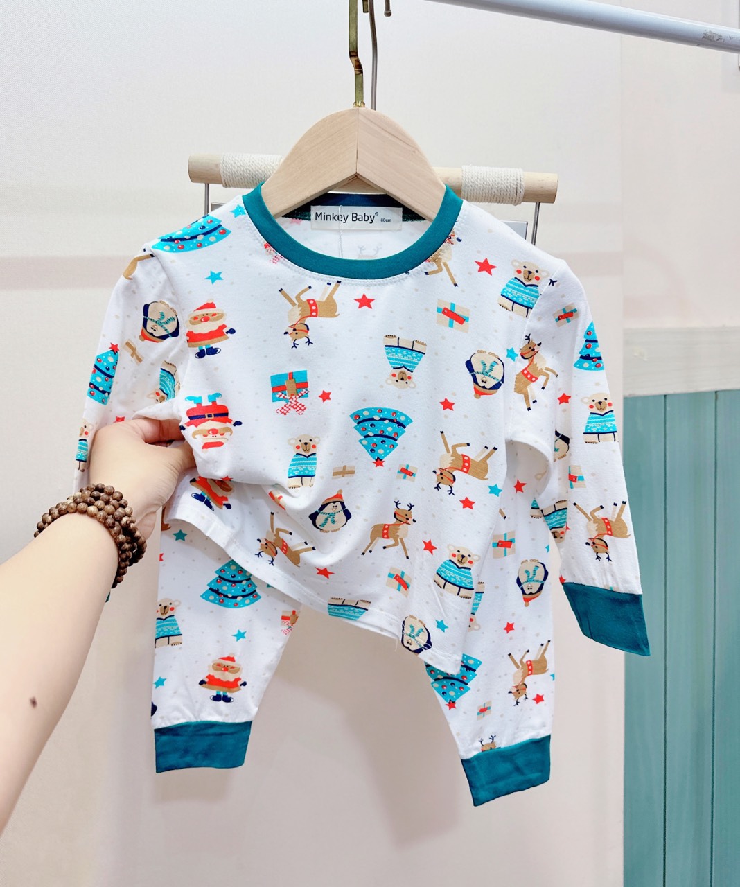 Bộ dài noel tay hàng minkey baby chất thun lạnh in họa tiết guáng sinh dễ thương cho bé trai bé gái