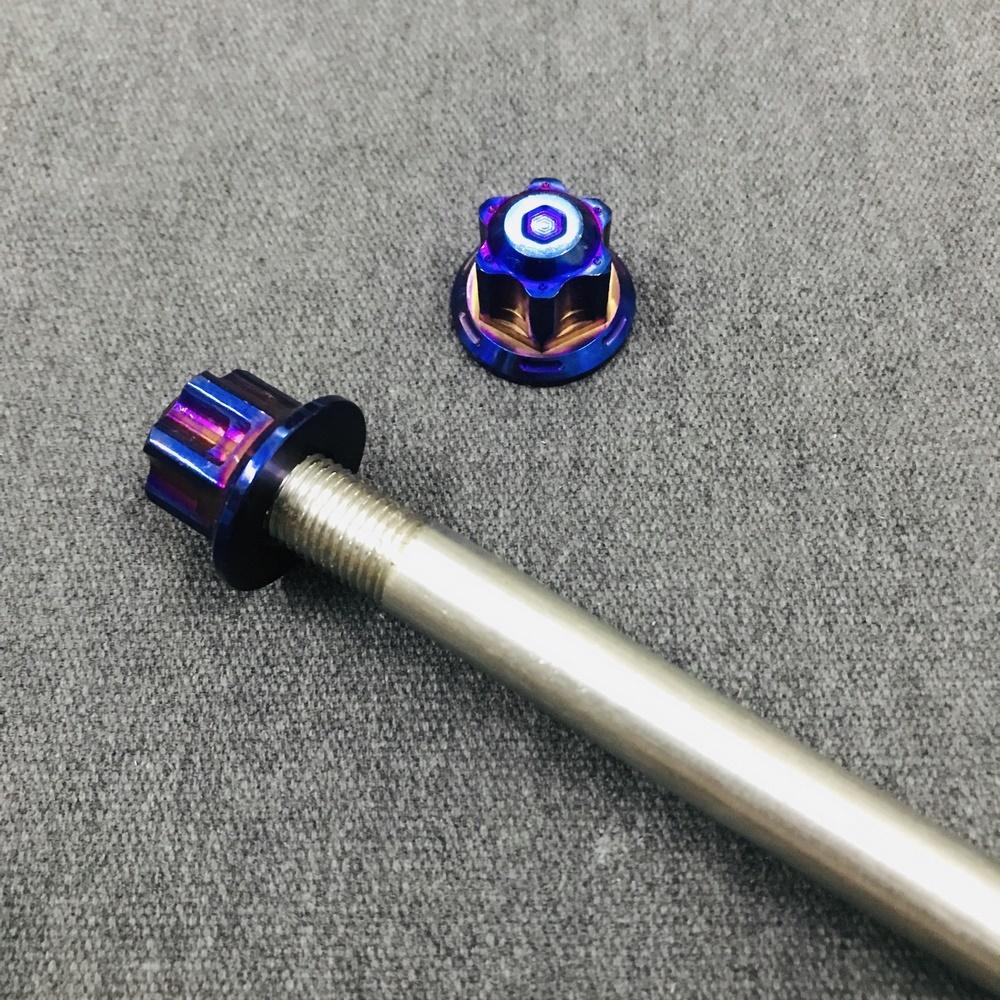 [HOT] BỘ COMBO CỐT PHUỘC TRƯỚC INOX DÀNH CHO XE VARIO 150CC,VISION,AIRBLADE 125 (CỐT TRƯỚC+2 ỐC TITAN)(TẶNG KÈM LOGO TRANG TRÍ XE NGẪU NHIÊN)