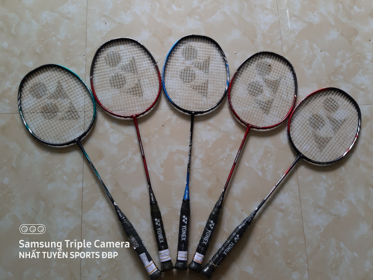 Vợt cầu lông Yonex khung Carbon Loại 1