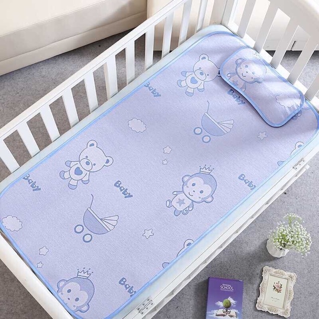 CHIẾU LỤA ĐIỀU HÒA CHO BÉ 60cmx90cm [KÈM GỐI THẢO DƯỢC] - HÀNG VIỆT NAM