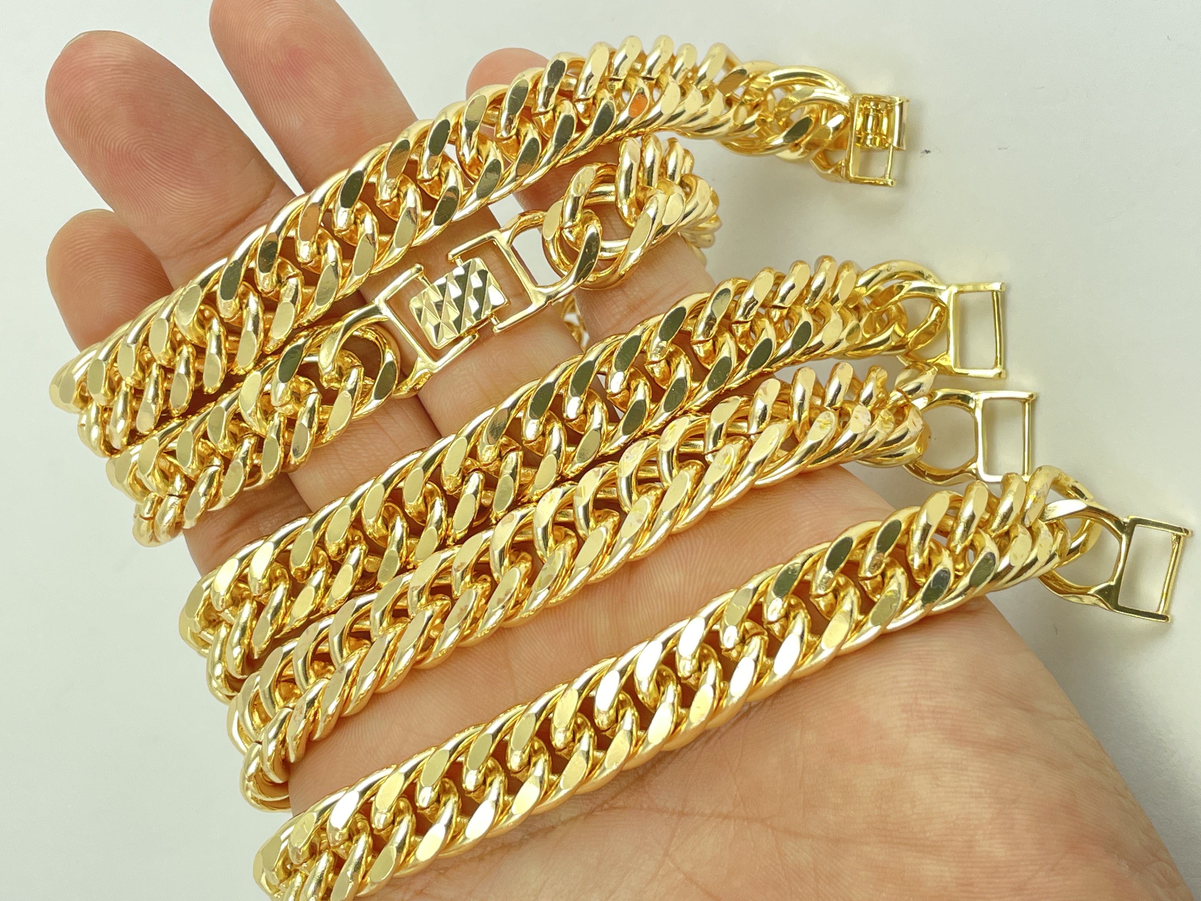 LẮC TAY NAM NỮ MẠ VÀNG 18K CAO CẤP