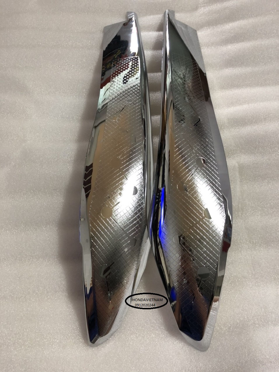 NẸP SƯỜN NẸP HÔNG VISION 2021-2024 NẸP NHỰA MẠ CROM TRẮNG VÀ ĐEN MỜ