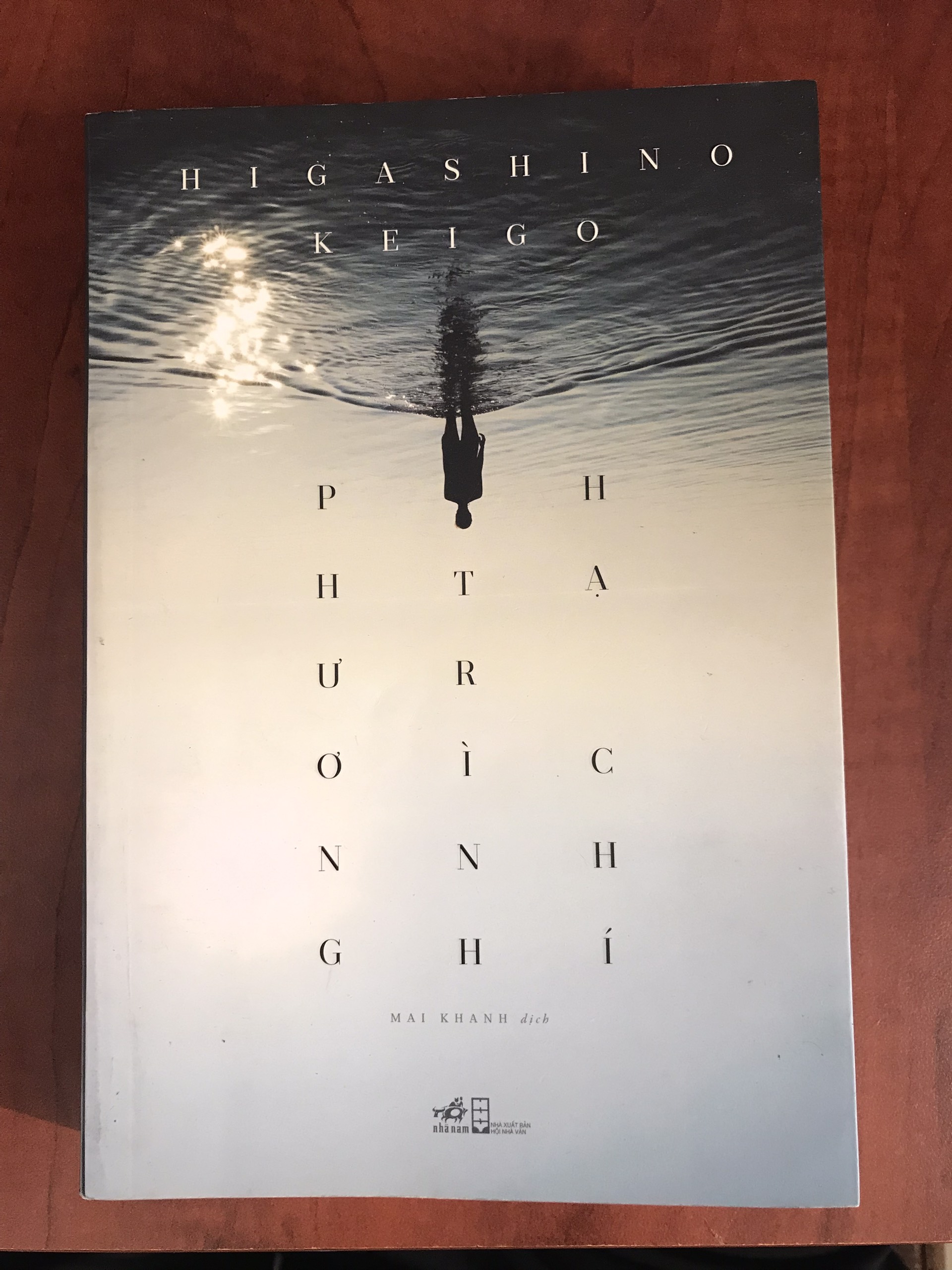 Sách - Phương trình hạ chí
