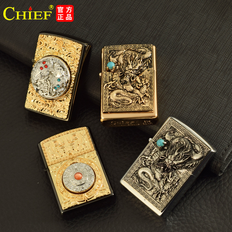 Bật lửa đá xăng Chief họa tiết in nổi nhiều kiểu dáng