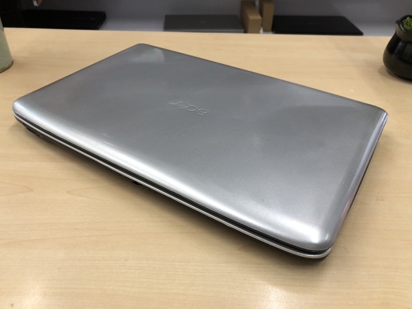 Bảng giá Laptop Acer 5740 – Core i5 M430 – Ram 4GB – HDD 320GB – 15.6 inch Phong Vũ