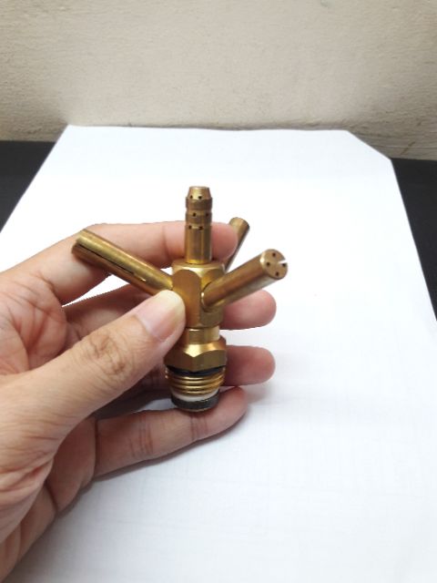 Béc phun 5 tầng xoay bằng thau phi 21