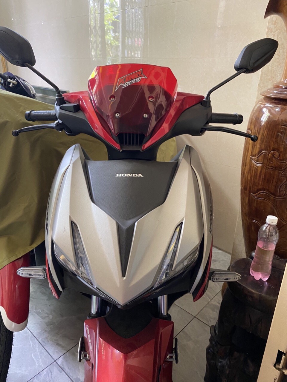 Mão Winner X trong suốt màu