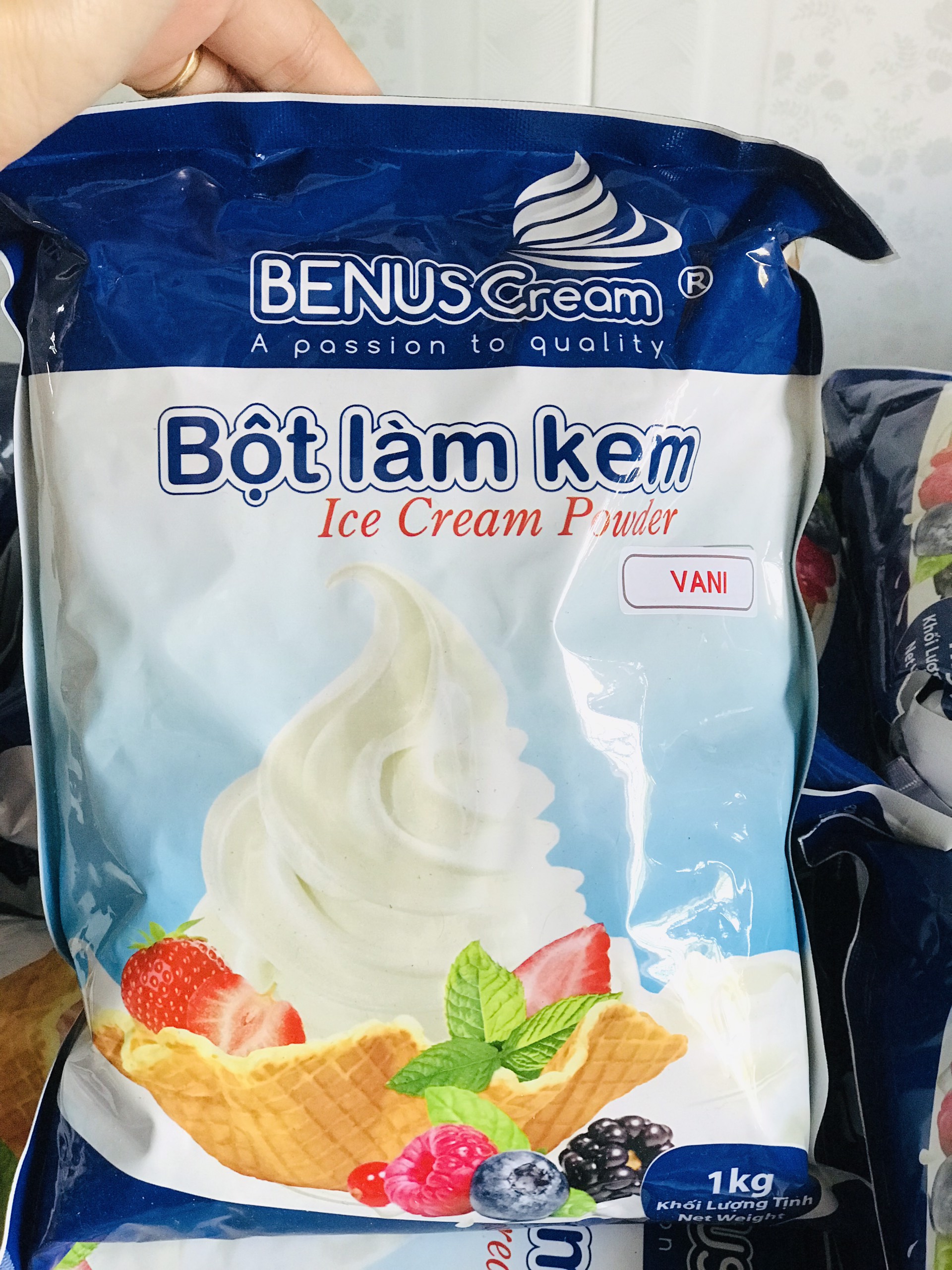 Bột làm kem tươi hương Vani cao cấp