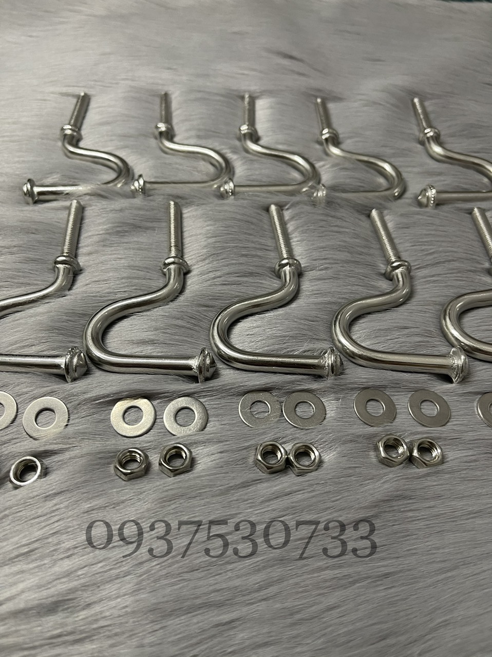 Móc treo đồ lưỡi câu inox xe máy (1 cặp)