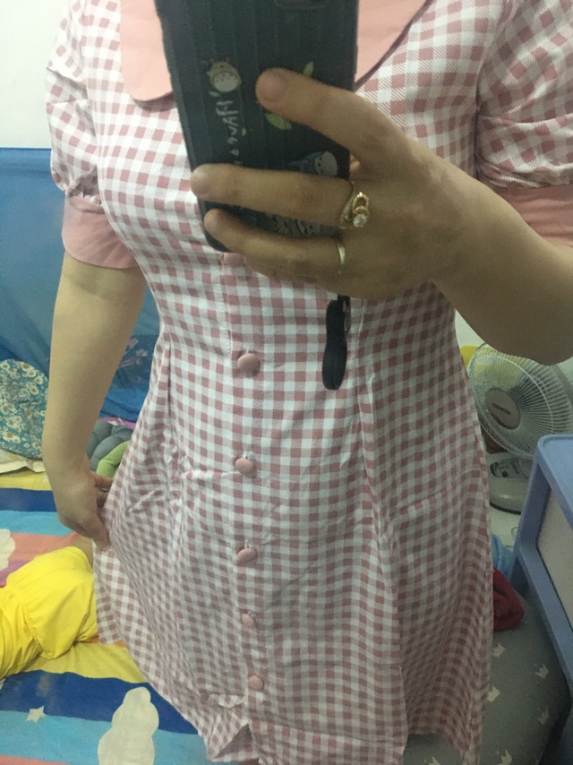 Đầm caro hồng cổ sen