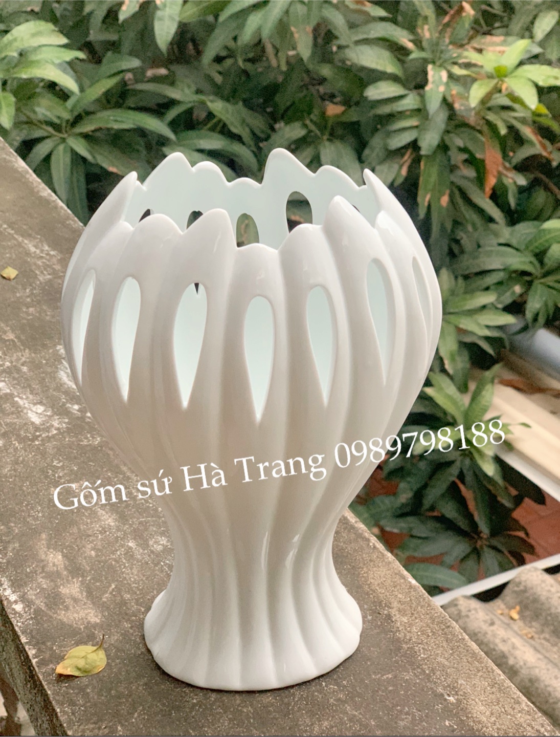 Lọ hoa bàn tay phật gốm sứ Bát Tràng cao cấp